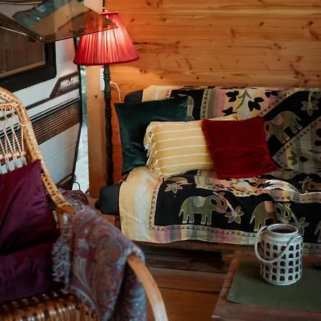 каравана Gypsy Campsite