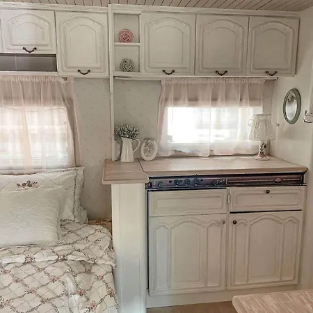 каравана Gypsy Kamp alanı Chernomorets